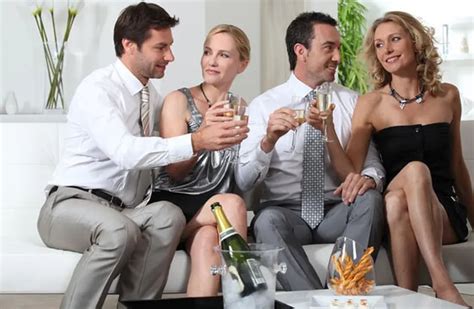 Parejas swingers. Things To Know About Parejas swingers. 